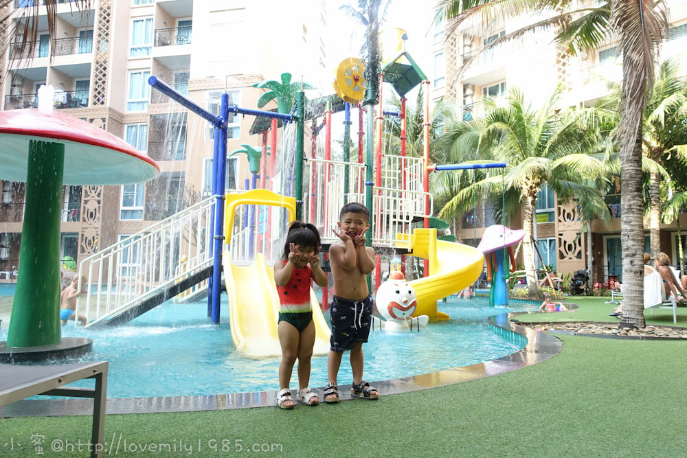 【泰國。pattaya。airbnb】中天海灘附近CP值超高旅遊住宿。房間、社區、周邊介紹。Atlantis Condo Resort Pattaya亞特蘭提斯