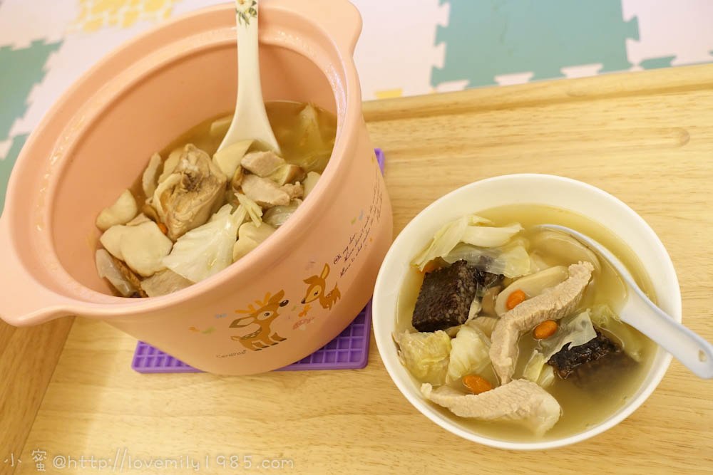 【廚房菜鳥。大廚來我家】一鍋多吃「麻油雞」，傳家極品食補好料理～外婆傳統麻油雞vs蜜媽夏季改良版食譜
