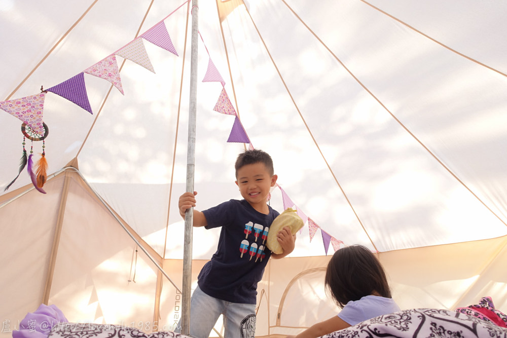 【露營】菜鳥單飛第五露。南投埔里玫花露營地 Day3 把我曬成非洲人的收帳…熊帳打開開？日月潭附近晃晃《麓司岸晚餐》