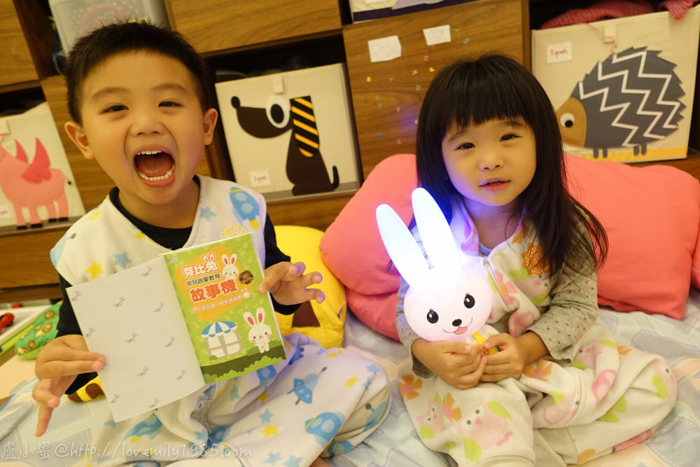 【兒物】芽比兔故事機二代。Made in TAIWAN，孩子超愛～故事多到聽不完，重點！不會說故事媽媽的救星XD