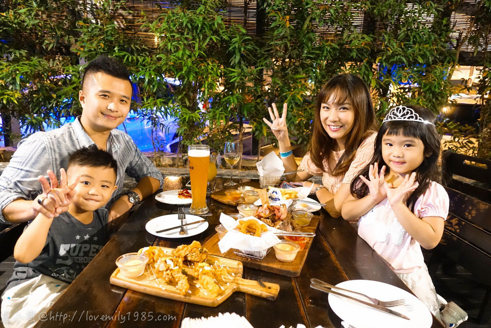 【生日特輯】晶姐四歲了！唱了好多生日快樂歌的生日，還專程去買生日禮物，怎麼感覺像過大壽！