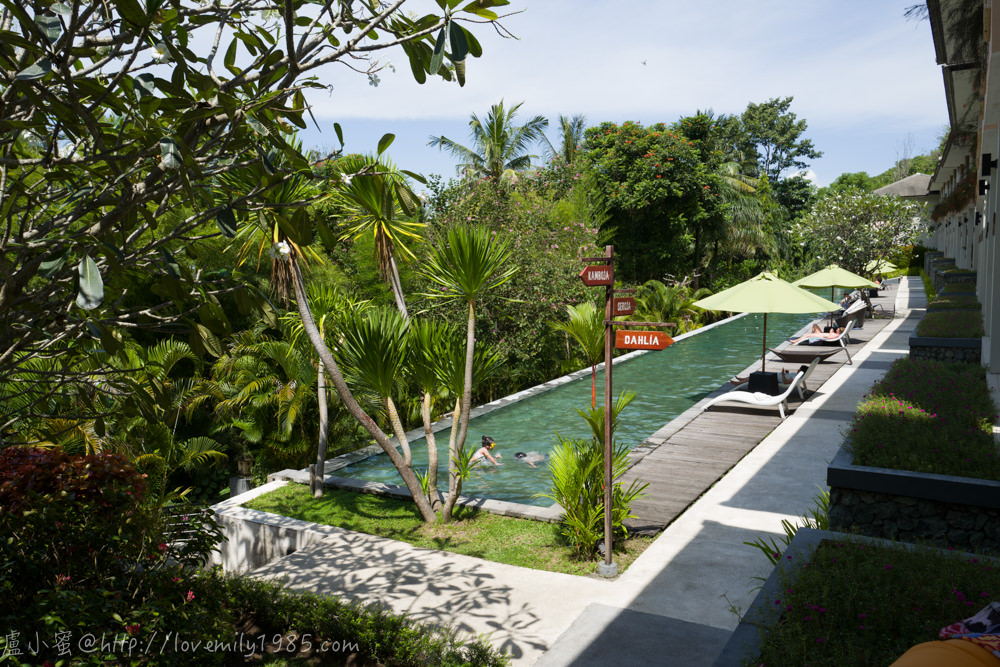 【印尼。龍目島。推薦住宿】Kebun Villas & Resort。CP值挺高的雙泳池靜謐小飯店，位於Senggigi(聖吉吉)五星級飯店區