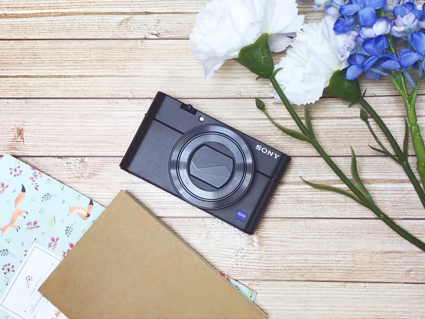 【推薦相機】最推薦的口袋隨身機Sony RX100V(RX100M5)，快速對焦x輕巧好攜帶。超適合捕捉小孩可愛成長過程