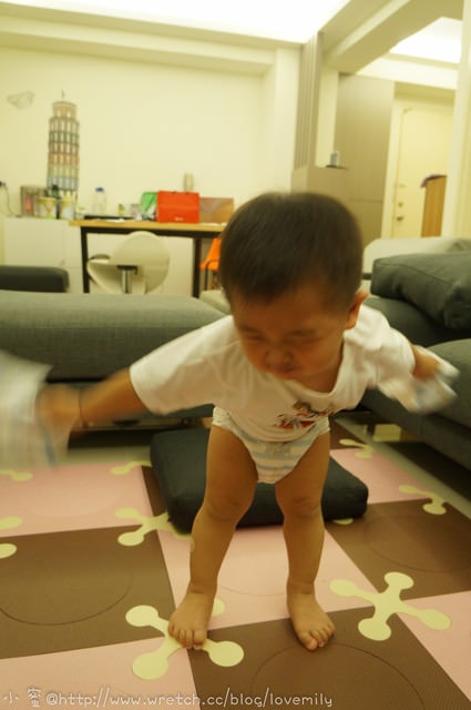 【兒物】幫寶適輕鬆穿！對付跑來跑去的小人嘟嘟好！