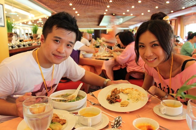 熱到炸開AAP。吳哥窟。　Ｄａｙ２－２　聖卡飯店中餐→小吳哥皇城(吳哥廟)→AAP晚宴→柬式按摩