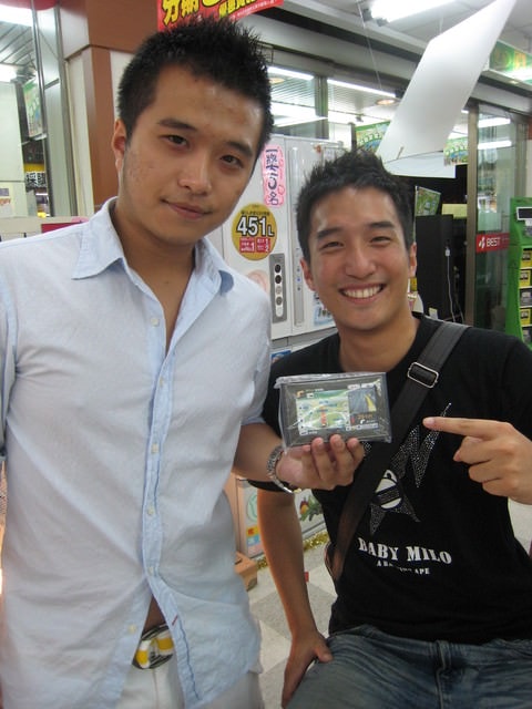 張阿屹的新車賀禮 →→→ ＧＰＳ＆新車小改造＆買Benz祕技