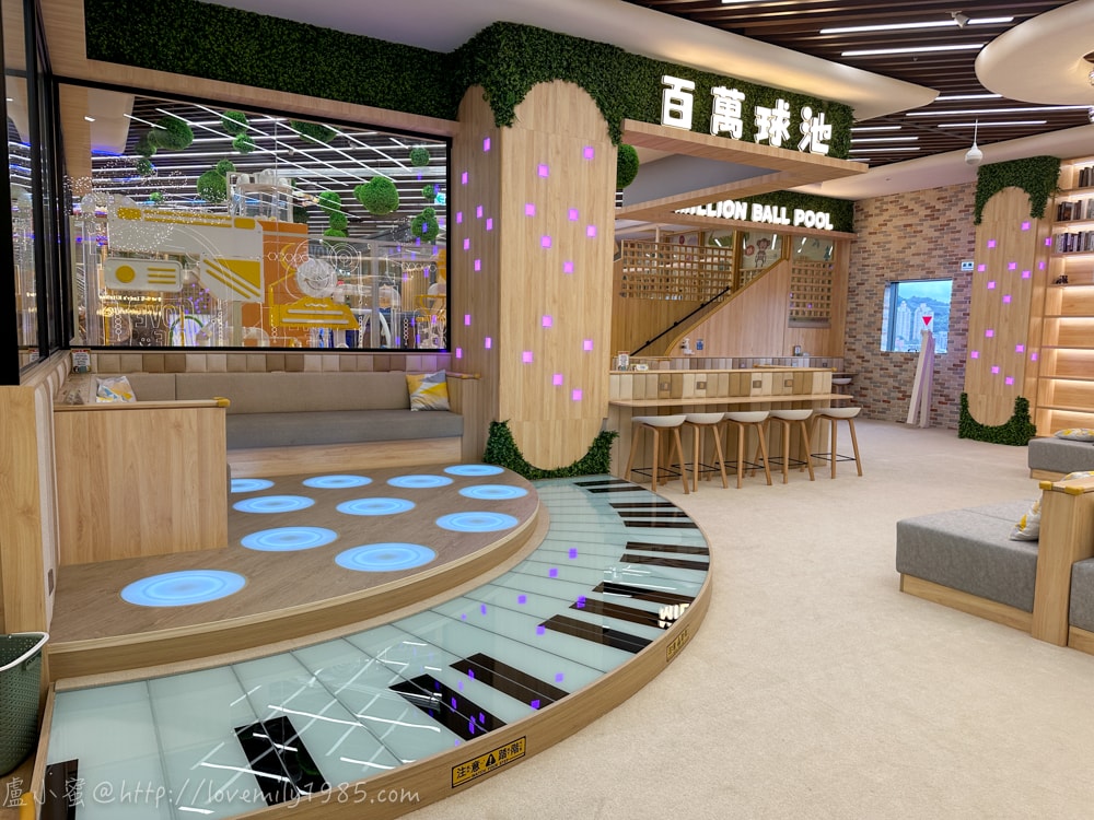 新北室內樂園推薦【新店裕隆城 樂米樂園-北美館】超豪華450坪!設施豐富可以玩超級久~不限時間還有家長座位的親子樂園館 - 第46張圖